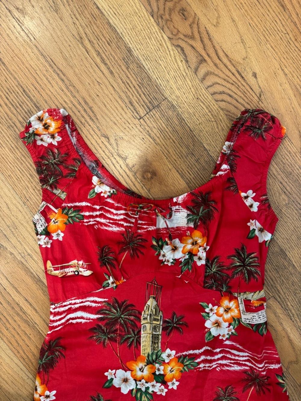 Hilo Hattie Tropical Floral Sundress in Red and Teal - Picture 3 of 9